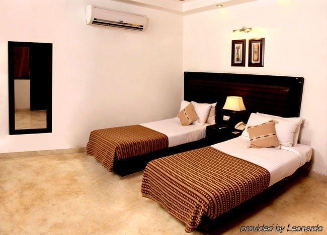 Hotel Shanti Palace West New Delhi Rum bild